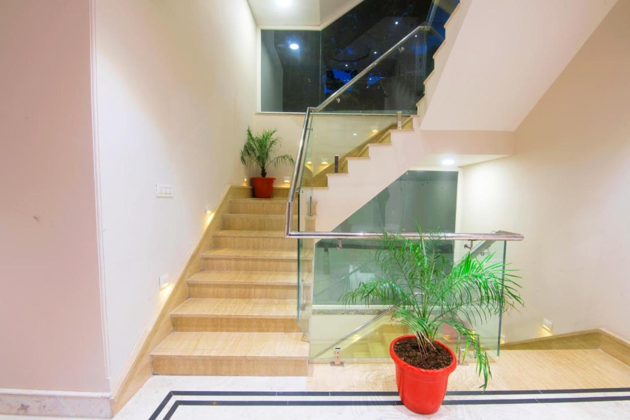 דרמסאלה Shivaay Morex- A Vegetarian Hotel מראה חיצוני תמונה