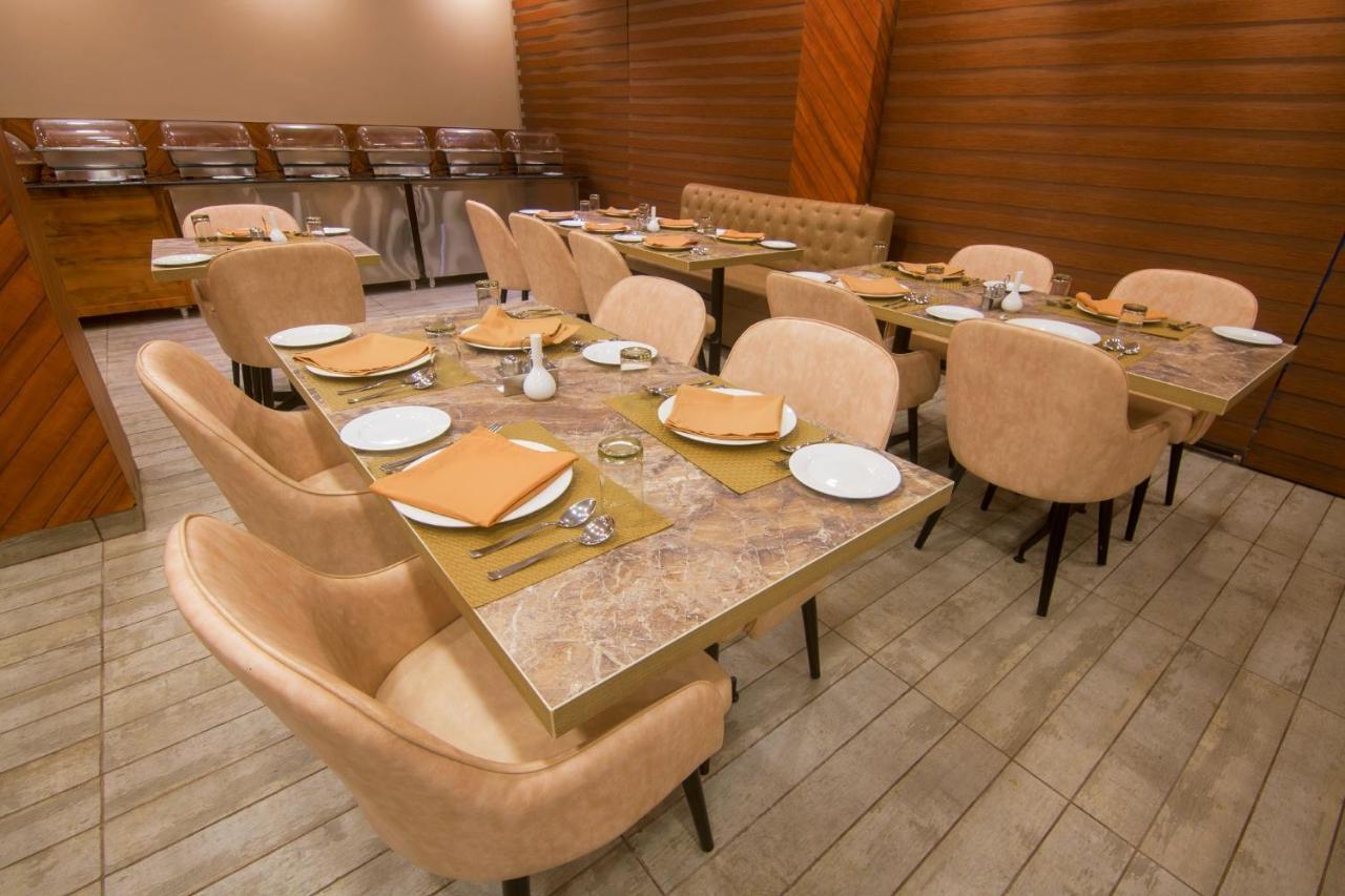 דרמסאלה Shivaay Morex- A Vegetarian Hotel מראה חיצוני תמונה